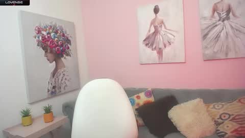 Pau online show from November 12, 12:36 pm