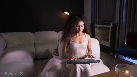 Paula online show from June 4, 8:24 pm