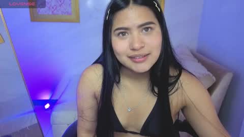 Live 800am 200pm COLOMBIAN HOUR online show from April 7, 1:13 pm