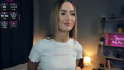 Eva online show from September 30, 7:08 pm