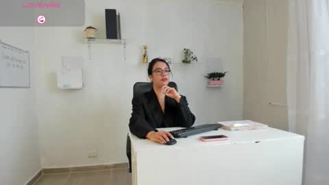 Snapshot of paulina_dossantos chatting on September 11, 6:52 pm paulina online show from September 11, 6:52 pm