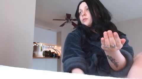 Mommy V online show from March 18, 4:45 pm