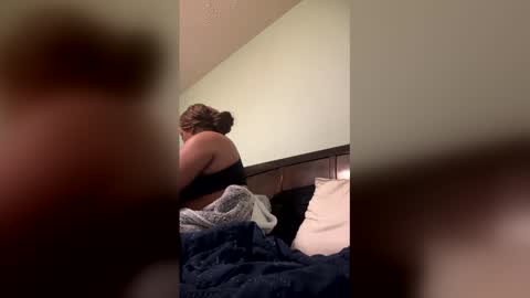 pcaring86 online show from February 9, 3:31 am