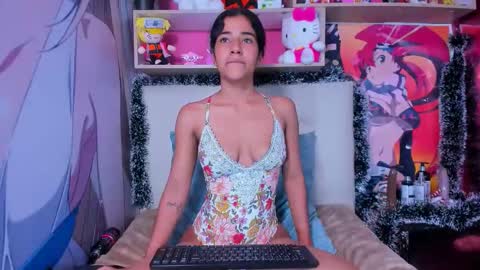 peachrougeh online show from December 2, 7:49 pm