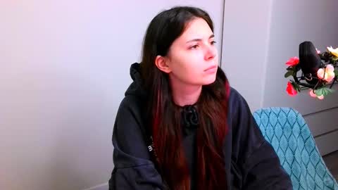 Peachy online show from December 5, 6:20 pm