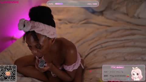 Snapshot of peachypeachgirl chatting on September 10, 1:38 am peachypeachgirl online show from September 10, 1:38 am