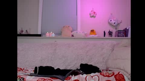 Snapshot of peachypeachgirl chatting on January 3, 3:49 am peachypeachgirl online show from January 3, 3:49 am