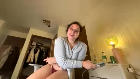 PeachyObsession online show from January 14, 12:37 am