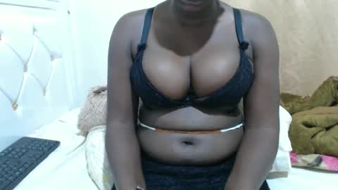 Snapshot of peekybarbie chatting on October 26, 8:59 pm Barbie online show from October 26, 8:59 pm
