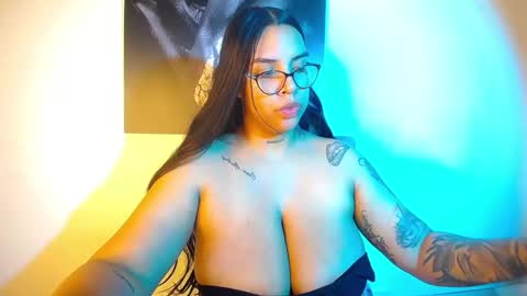 Snapshot of pennyomelons chatting on January 19, 2:25 am My onlyfans   online show from January 19, 2:25 am