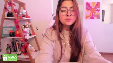 Sarah Ana Banana online show from October 22, 7:08 pm