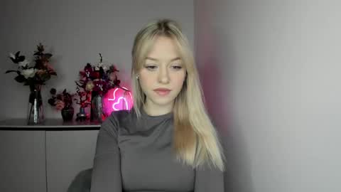 Snapshot of perfectxcindy chatting on March 11, 6:30 am Cindy online show from March 11, 6:30 am
