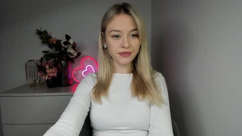 Snapshot of perfectxcindy chatting on January 8, 6:20 am Cindy online show from January 8, 6:20 am