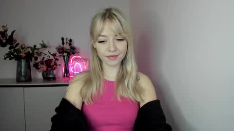 Snapshot of perfectxcindy chatting on February 25, 6:25 am Cindy online show from February 25, 6:25 am