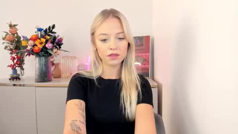 Snapshot of perfectxcindy chatting on September 10, 5:40 am Cindy online show from September 10, 5:40 am