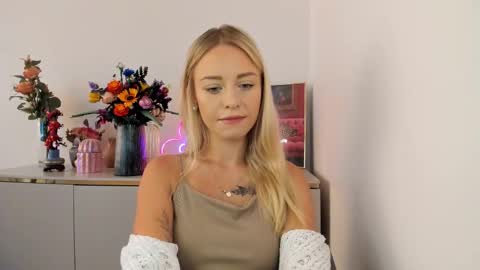 Snapshot of perfectxcindy chatting on September 26, 5:49 am Cindy online show from September 26, 5:49 am