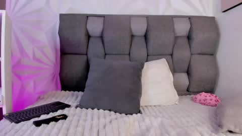  PERLA online show from April 16, 6:51 pm