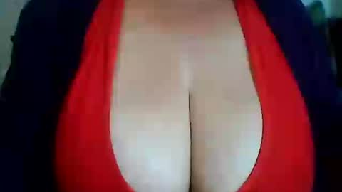 perlita070822 online show from July 28, 4:21 am