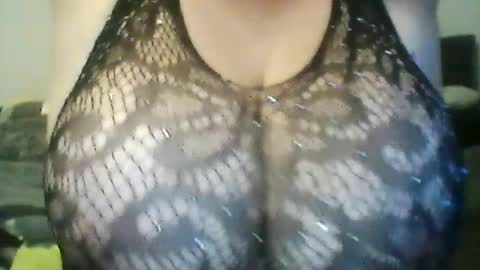 perlita070822 online show from July 15, 3:33 am