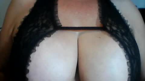 perlita070822 online show from July 3, 3:56 am