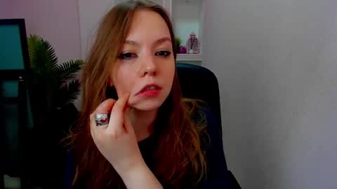 horror flying on the wings of the night.... online show from November 13, 10:36 am