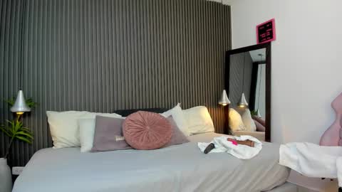 Lizza online show from March 3, 11:38 am