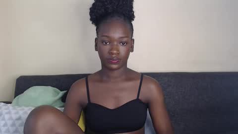 perverted_sweet online show from April 18, 12:40 pm