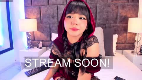 Snapshot of petit_rosseowo chatting on January 11, 10:18 pm Im Rosse but u can call me Rossie or Rosita . online show from January 11, 10:18 pm