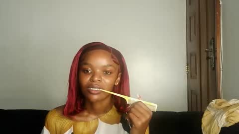 mimi online show from April 2, 7:00 pm