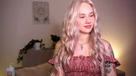 Nika online show from April 18, 7:07 pm