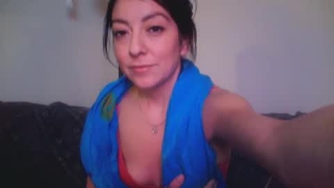 petite treat  online show from December 4, 4:43 am