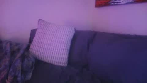 petite treat  online show from March 26, 5:31 am