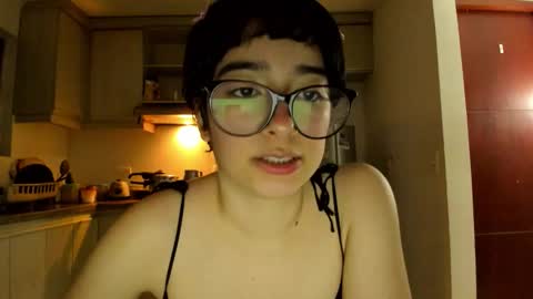 Lunna online show from February 21, 1:17 am