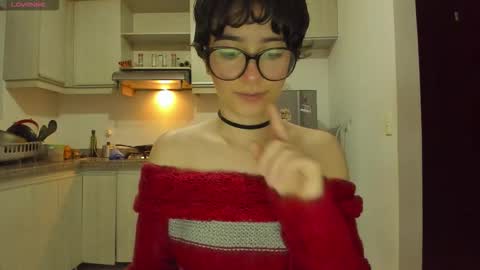 Lunna online show from February 9, 12:35 am