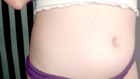 danna online show from April 28, 4:49 am