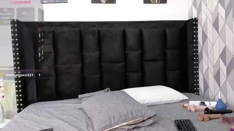 little sharon online show from October 5, 12:10 pm