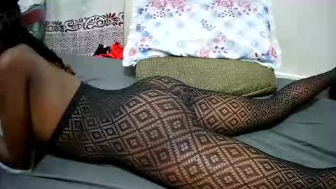 petitetasha online show from November 30, 4:33 pm