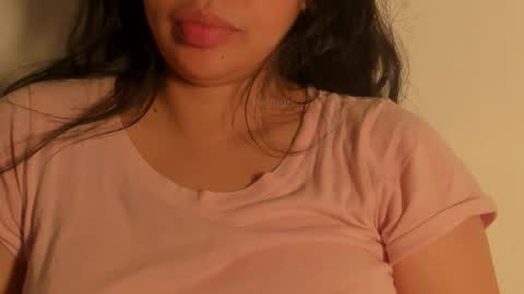 Snapshot of petitgirl_ chatting on October 25, 12:18 am  J A S S  online show from October 25, 12:18 am