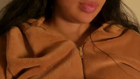 Snapshot of petitgirl_ chatting on September 27, 7:43 pm  J A S S  online show from September 27, 7:43 pm