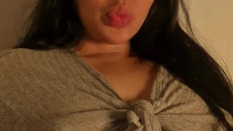 Snapshot of petitgirl_ chatting on October 10, 11:20 pm  J A S S  online show from October 10, 11:20 pm