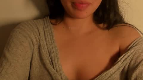 Snapshot of petitgirl_ chatting on October 1, 11:20 pm  J A S S  online show from October 1, 11:20 pm