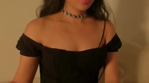 Snapshot of petitgirl_ chatting on March 7, 9:48 pm  J A S S  online show from March 7, 9:48 pm