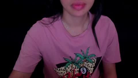 Snapshot of petitgirl_ chatting on December 30, 4:40 pm  J A S S  online show from December 30, 4:40 pm