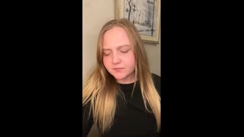 Snapshot of phatassblond chatting on January 16, 11:16 pm PhatAssBlond online show from January 16, 11:16 pm