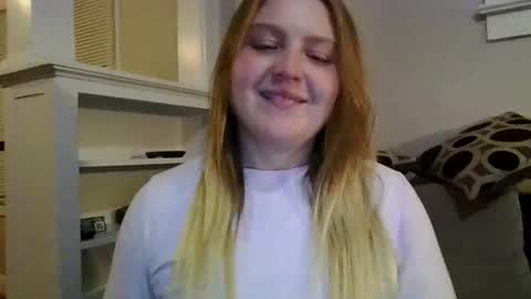 Snapshot of phatassblond chatting on February 14, 1:13 am PhatAssBlond online show from February 14, 1:13 am