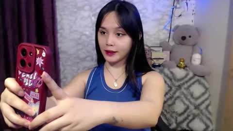 Ms Pia online show from March 2, 6:03 pm