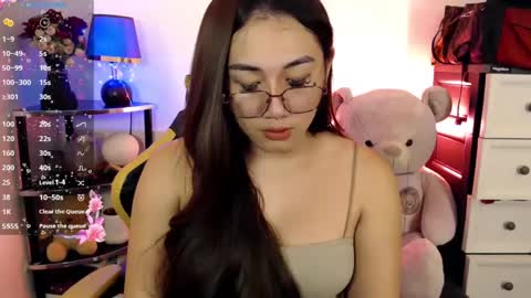 Pia online show from February 13, 11:39 am