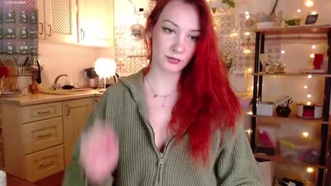 Elly online show from March 9, 7:37 pm