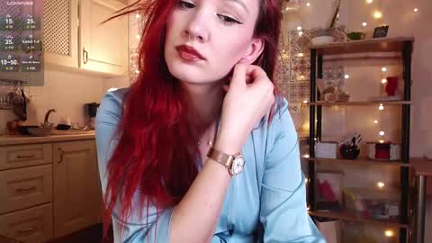 Elly online show from March 10, 8:01 pm