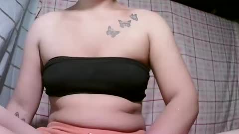 Snapshot of pinay_janella10 chatting on September 14, 2:48 pm pinay_janella10 online show from September 14, 2:48 pm